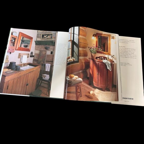 Cottage Retreats : Decorating Ideas for Every Mood by Lisa Jill Schlang - Picture 6 of 7